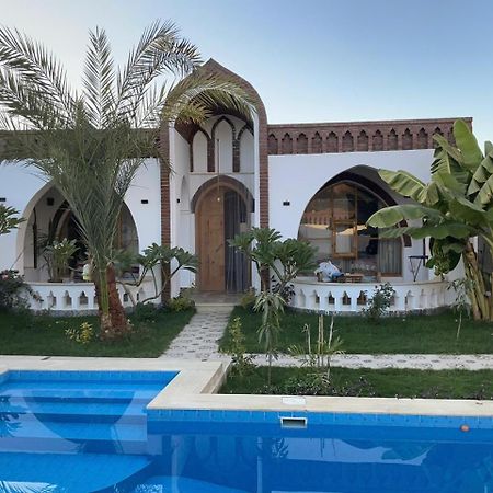 Villa Kemet Jazirat al Awwamiyah Exteriör bild