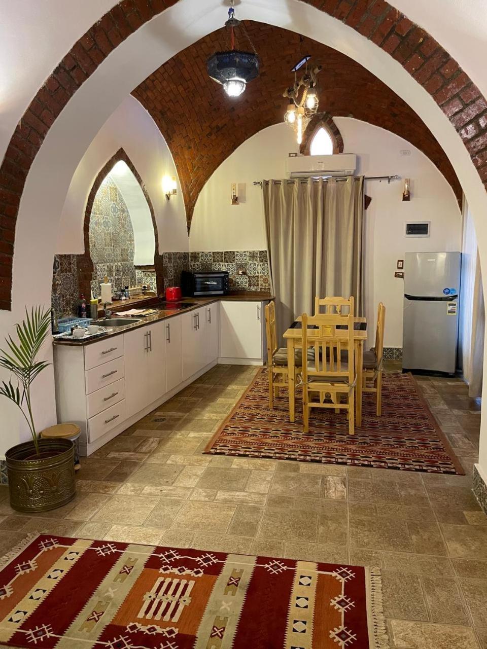 Villa Kemet Jazirat al Awwamiyah Exteriör bild