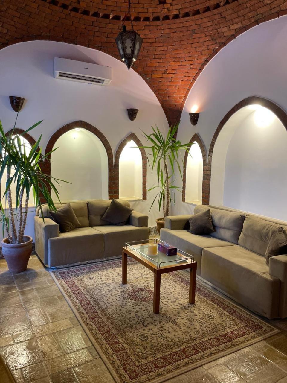 Villa Kemet Jazirat al Awwamiyah Exteriör bild