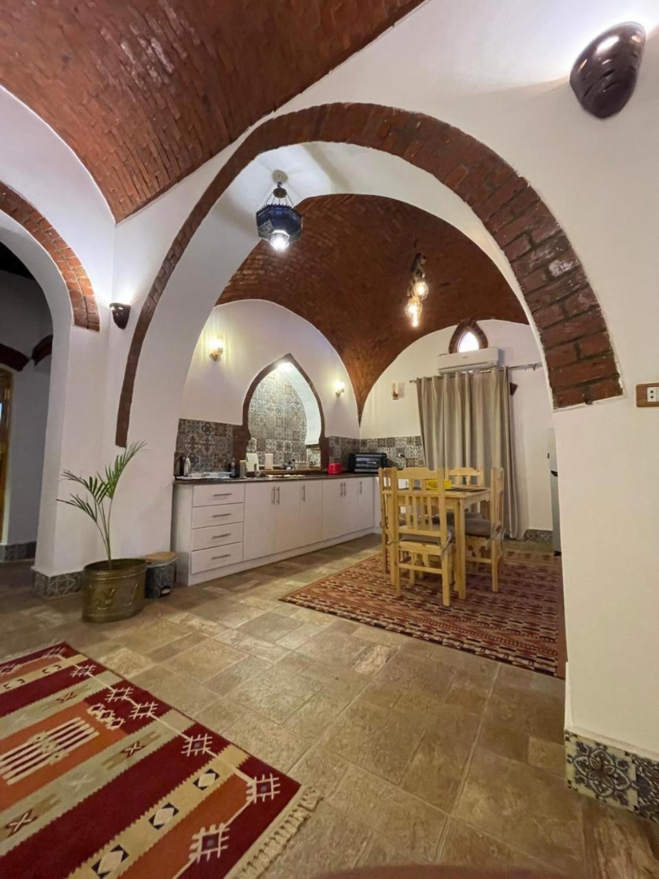 Villa Kemet Jazirat al Awwamiyah Exteriör bild