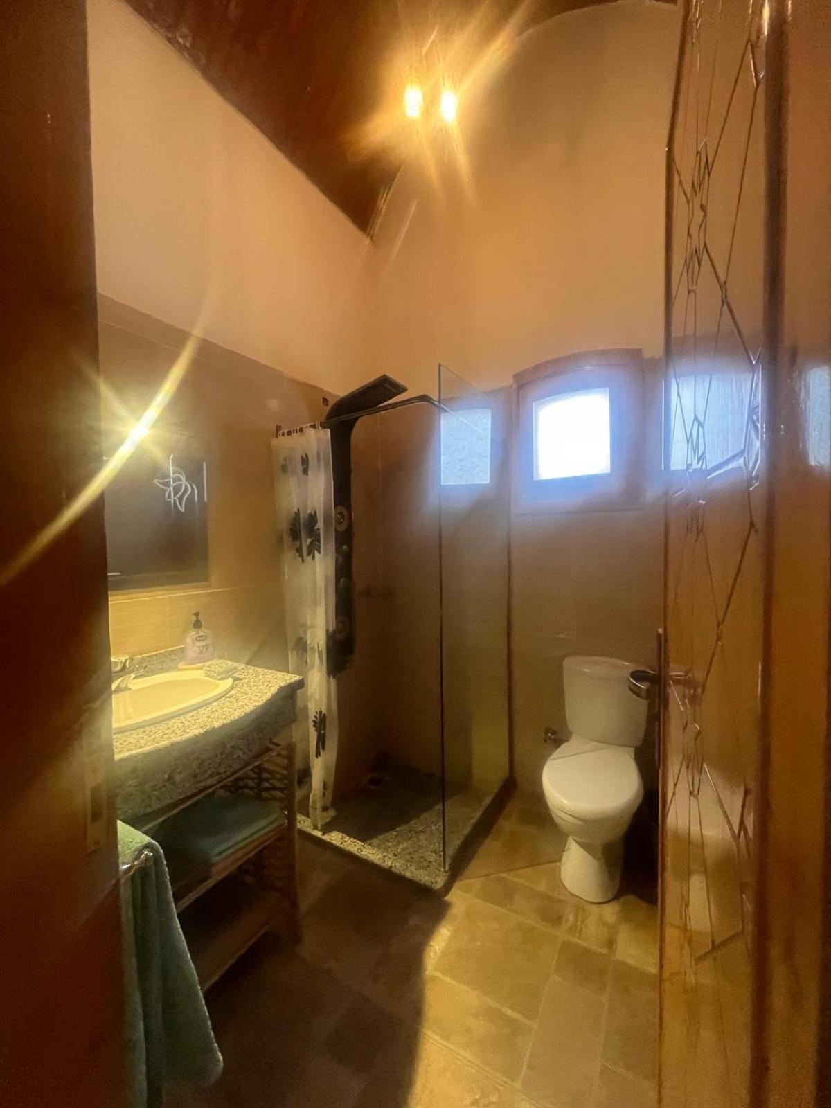 Villa Kemet Jazirat al Awwamiyah Exteriör bild